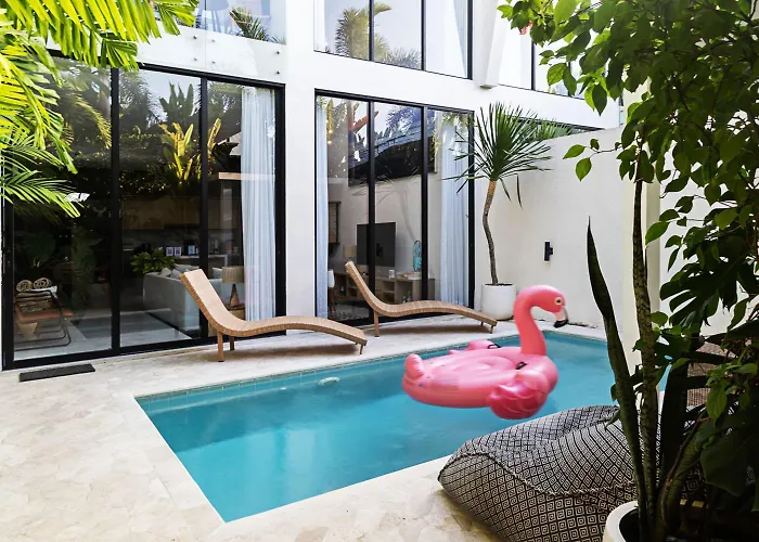 Marie Canggu- Tropical Luxury Escape *