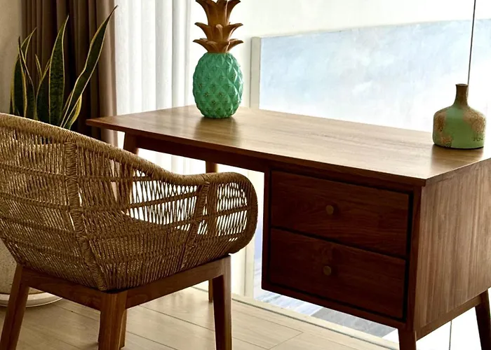 Villa Marie Canggu- Tropical Luxury Escape