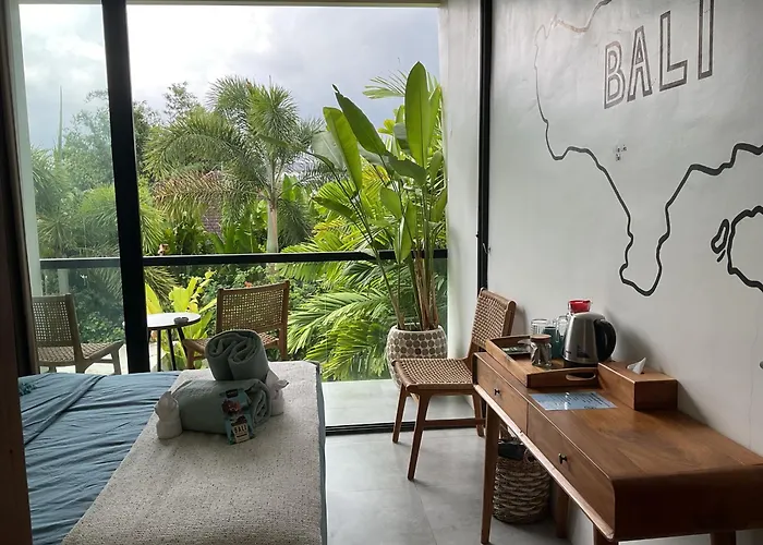Marie Canggu- Tropical Luxury Escape *