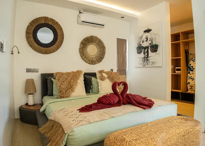 Villa Marie Canggu- Tropical Luxury Escape *